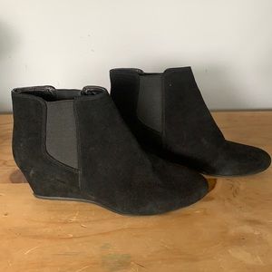 NINE WEST Laynao Black Suede Bootie-Sz 8